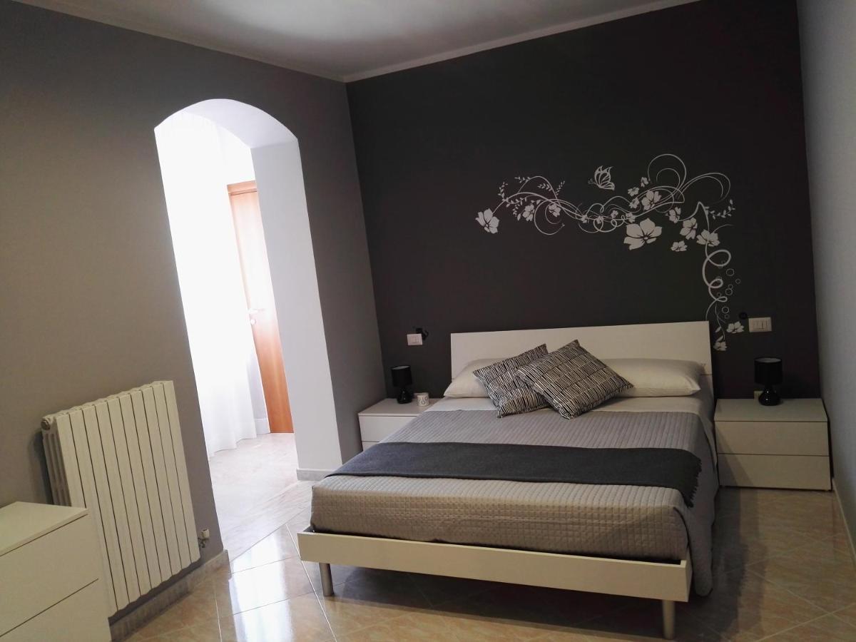 B&B Black-And-White Gallipoli Buitenkant foto
