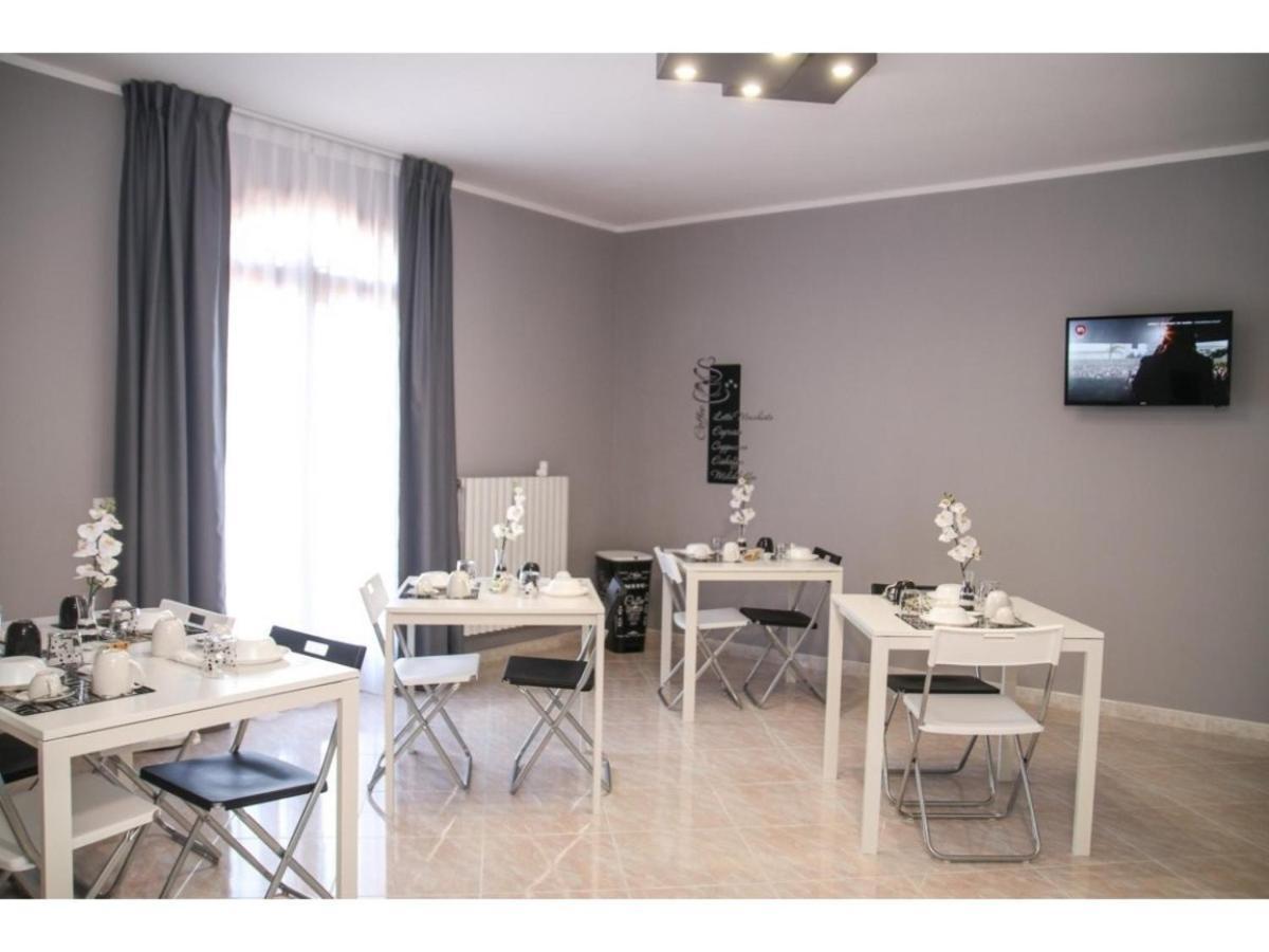B&B Black-And-White Gallipoli Buitenkant foto